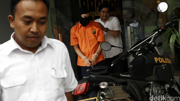 Polda Metro Bongkar Prostitusi Online