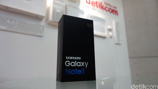Unboxing Galaxy Note 7 di Jakarta
