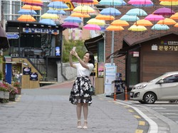 Chelsea Islan: Mamaku Ratu Selfie