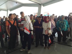 Ratusan Fans dan Media Sambut Owi/Butet