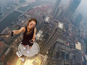 Kenalan dengan Angela, Wanita Cantik yang Hobi Bertaruh Nyawa