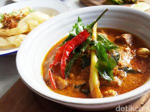 Hujan Locale: Permainan Rasa Rempah Segar dari Sang Street Food Chef