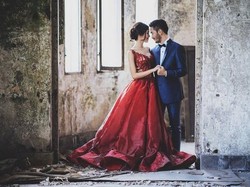 Pose Mesra, Syahnaz dan Jeje Govinda Foto Prewedding?