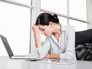 Resign atau Bertahan? Ini Cara Menghadapi Gaji yang Tak Naik-naik Resign atau Bertahan? Ini Cara Menghadapi Gaji yang Tak Naik-naik