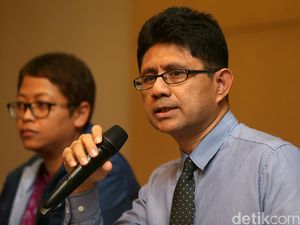 KPK Tetapkan Gubernur Sultra Nur Alam Tersangka KPK Tetapkan Gubernur Sultra Nur Alam Tersangka