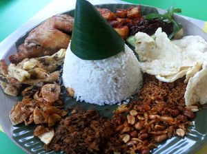 Nasi Langgi Berlauk Komplet Khas Solo Ada di 5 Tempat Ini
