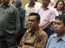 Sanusi Jalani Sidang Perdana Kasus Dugaan Suap dan Pencucian Uang Hari Ini