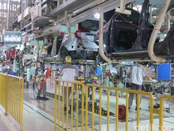 Melirik Dapur Pembuatan Mobil Toyota Calya dan Daihatsu Sigra
