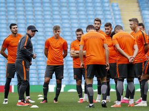 Steaua Tak Banyak Berharap dari Laga di Etihad