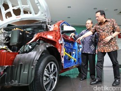 Kunjungi Pabrik Daihatsu, Ketua DPD Minta Ada Mobil Murni Buatan Indonesia