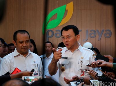 Ahok Resmikan Kantor PD Pasar Jaya