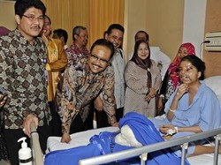 Wagub Jatim Support Tutik si Pasien Sumbing