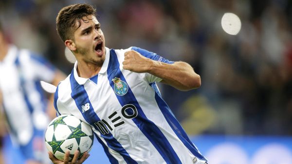 Lumat Roma, Porto ke Fase Grup Liga Champions
