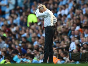 Wenger Bantah Lakukan Pembelian Panik