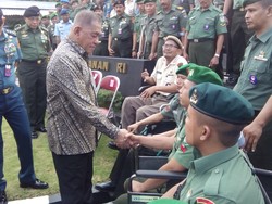 Saat Prajurit Berkursi Roda Terharu dengan Motivasi Move On dari Menhan