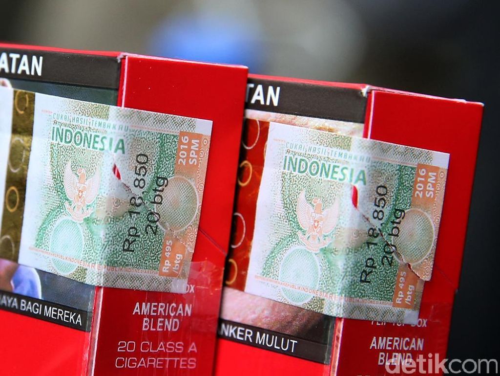 Kemenkes Tanggapi Kenaikan Cukai Rokok 10 Persen: Harusnya 25 Persen Kemenkes Tanggapi Kenaikan Cukai Rokok 10 Persen: Harusnya 25 Persen