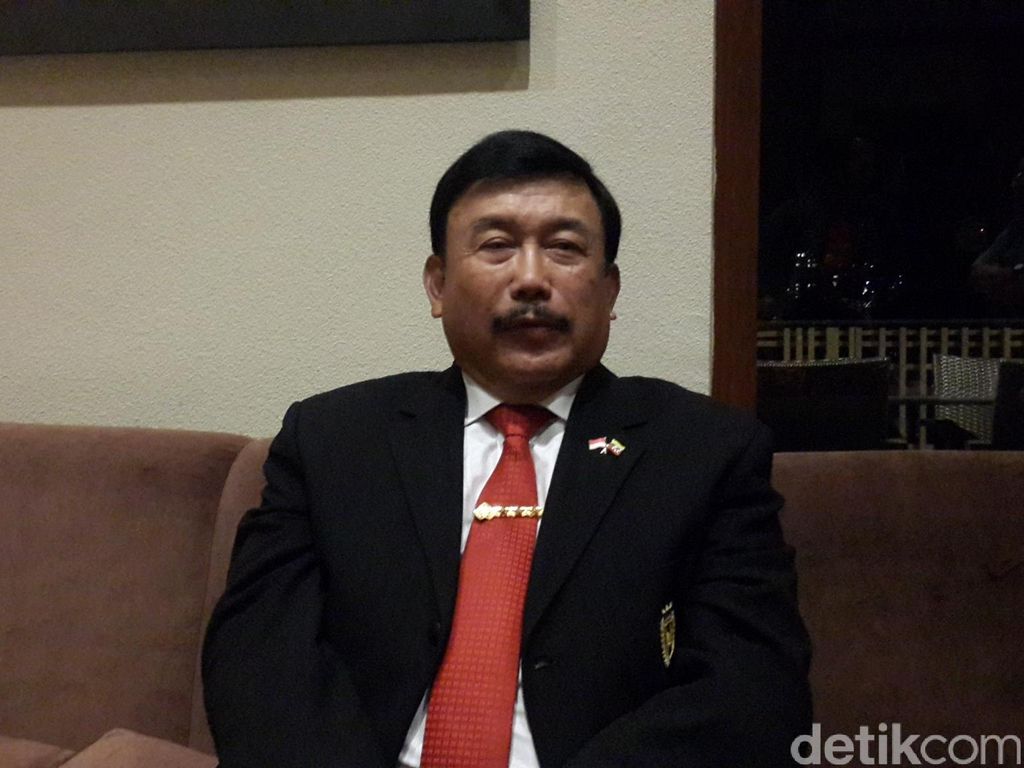 Kritik Menohok Senior ke Sambo: Usia 46 Bintang 2, Saya Saja Masih Kombes Kritik Menohok Senior ke Sambo: Usia 46 Bintang 2, Saya Saja Masih Kombes