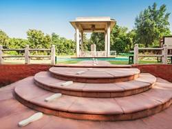 Begini Cara Berkenalan dengan Mahatma Gandhi & Bunda Teresa