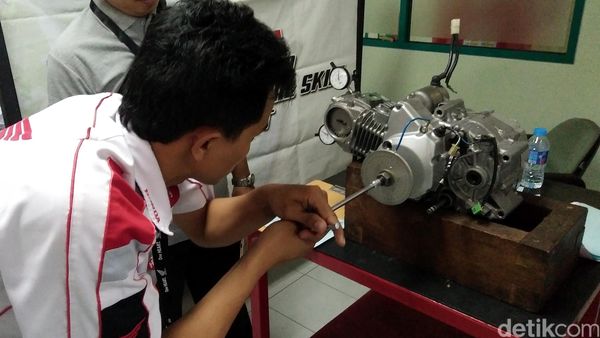 Honda Uji Kemampuan Mekanik