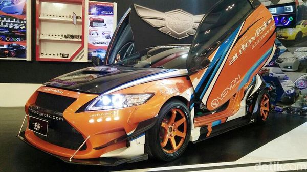 Honda CR-Z Street Racing