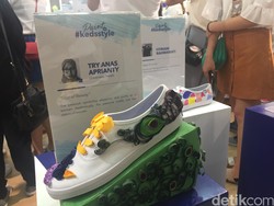 100 Wanita Muda Indonesia Mendekorasi Ulang Sepatu Keds