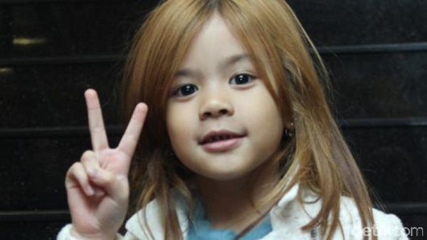 Centilnya Shafeea Tampil Bak Princess