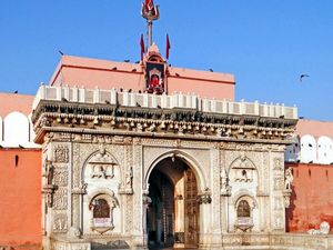 5 Kuil Menakjubkan di Negeri Bollywood