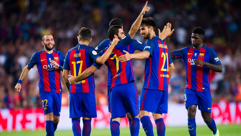 Barca Membiasakan Diri Lagi dengan 3-4-3 Barca Membiasakan Diri Lagi dengan 3-4-3