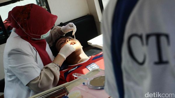 CT Arsa Foundation Gelar Pemeriksaan Gigi Gratis
