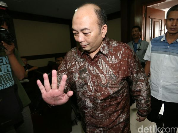 Pejabat MA Divonis 9 Tahun Penjara