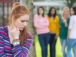 Amarah 4 Sekawan Keroyok Teman yang Tak Setia Kawan