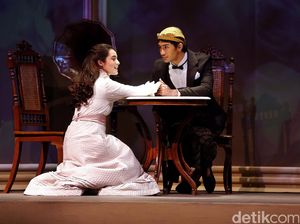 Teater Bunga Penutup Abad Pentas Ulang 17-18 November Teater Bunga Penutup Abad Pentas Ulang 17-18 November