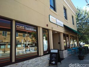 Melihat Gerakan Hizmet Para Gulenis