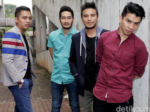 Digarap Keroyokan, Mau Kamu Cuma Kamu Begitu Spesial Bagi Govinda Digarap Keroyokan, Mau Kamu Cuma Kamu Begitu Spesial Bagi Govinda