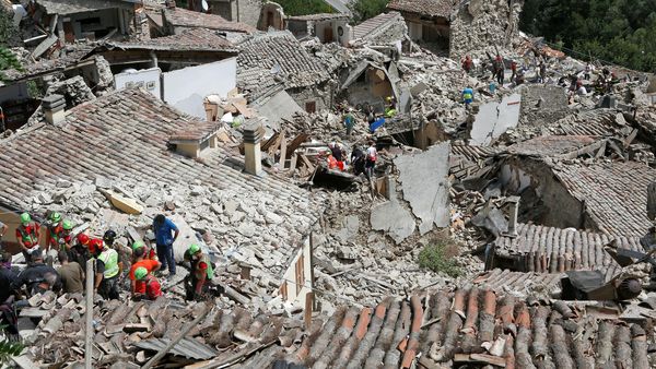 Kerusakan di Pescara del Tronto Akibat Gempa