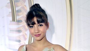 Cassandra Lee Cantik Dewasa di Usia 15 Tahun