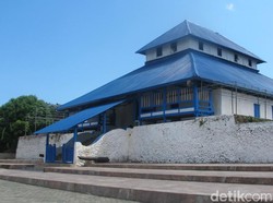 Kisah Masjid yang Konon Terdengar Suara Adzan dari Makkah