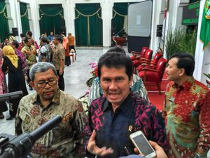 MenPAN-RB Minta PNS di Jabar Fokus Melayani Publik