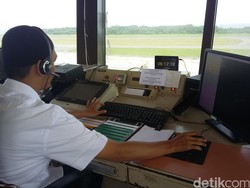 Melihat Kerja Polantas Udara di Tower ATC Bandara Sepinggan Balikpapan