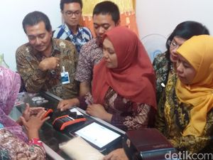 Mensos Khofifah Luncurkan E Warong Pertama Di Yogyakarta Mensos Khofifah Luncurkan E Warong Pertama Di Yogyakarta
