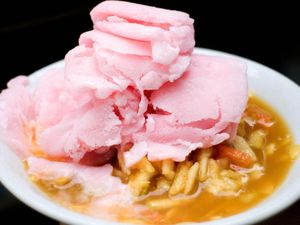 Rujak Plus Es Krim Jadi Paduan Enak di Yogyakarta