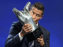 Ronaldo Sabet Penghargaan Pemain Terbaik di Eropa 2015/2016