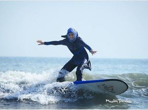 Pamer Foto Pakai Burkini di Pantai, 2 Hijabers Ini Kritik Prancis