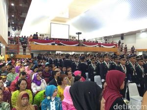 Mewisuda 476 Siswa Perikanan, Susi: Sebagian Jadi PNS, Sisanya Dikirim ke Daerah