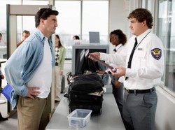 Ragam Kelakuan Turis di Bandara: Bugil hingga Mabuk Viagra