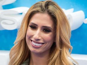 Bentuk Payudara Diolok-olok, Selebriti Ini Membela Diri dengan Elegan