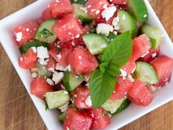 Kata Pakar, Setelah Makan Buah Ini Tak Dianjurkan Minum Air Putih