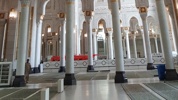 Menengok Kemegahan Gate Abdullah