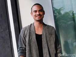 Ashraf Sinclair Meninggal Dunia karena Serangan Jantung