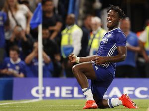 Saatnya Batshuayi Unjuk Gigi Saatnya Batshuayi Unjuk Gigi